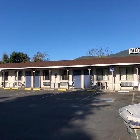 Kelseyville Motel Екстер'єр фото