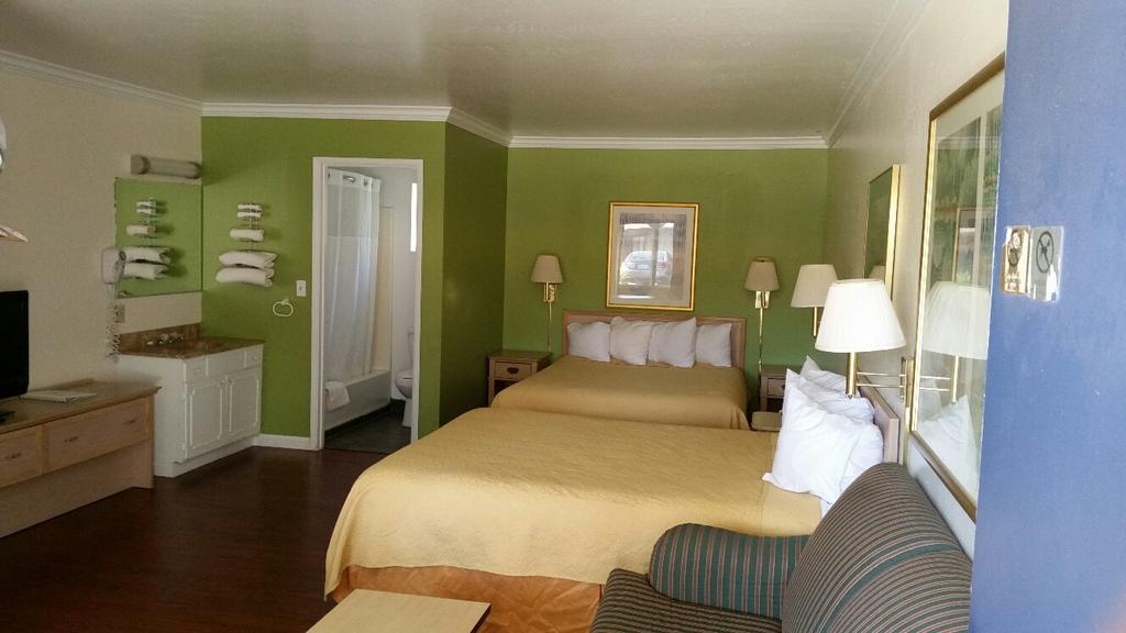 Kelseyville Motel Екстер'єр фото