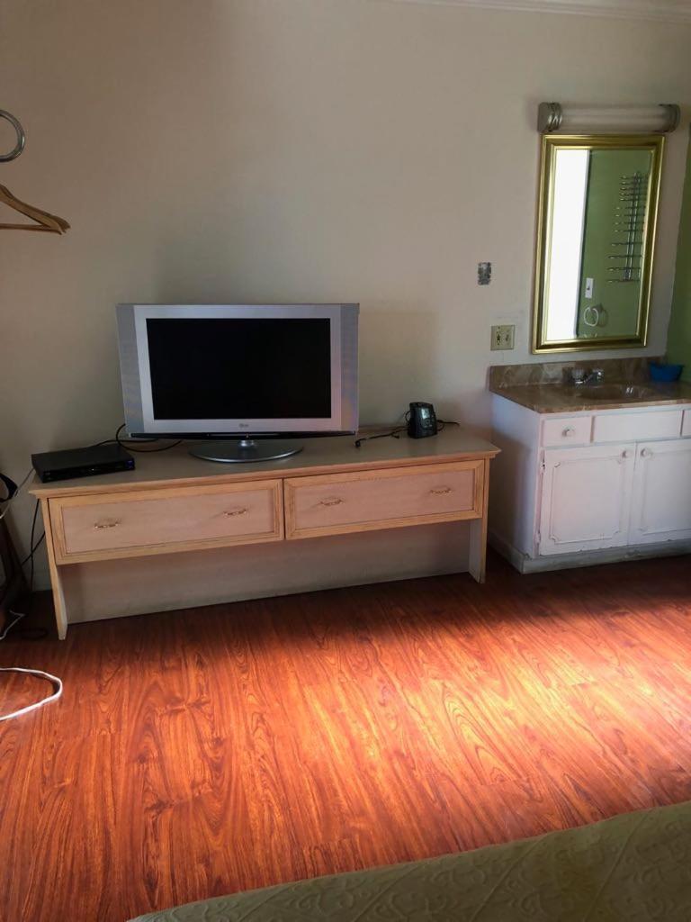 Kelseyville Motel Екстер'єр фото