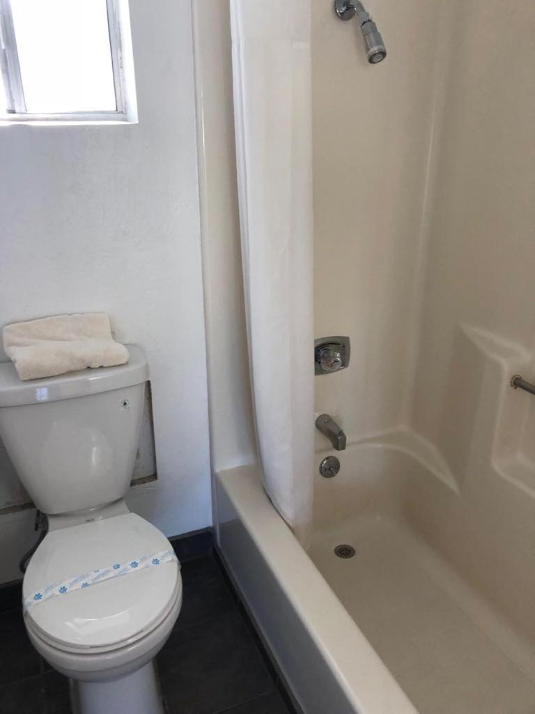Kelseyville Motel Екстер'єр фото