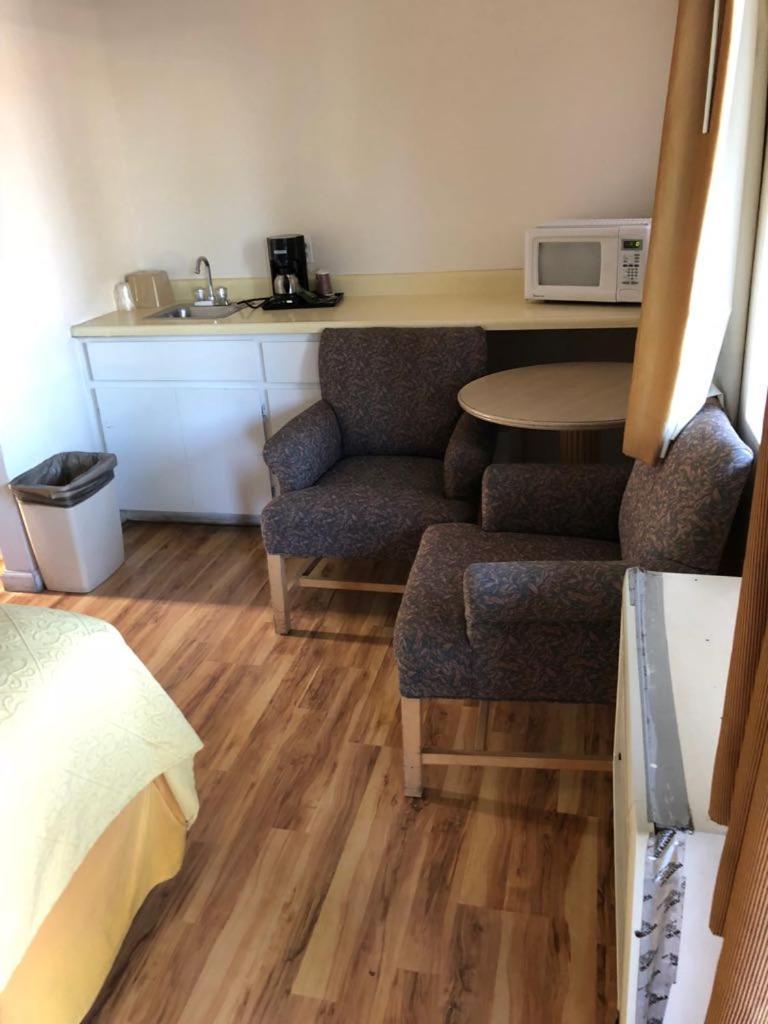 Kelseyville Motel Екстер'єр фото