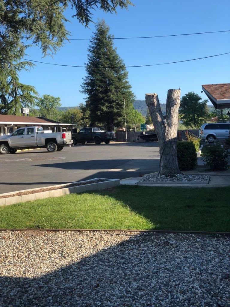 Kelseyville Motel Екстер'єр фото