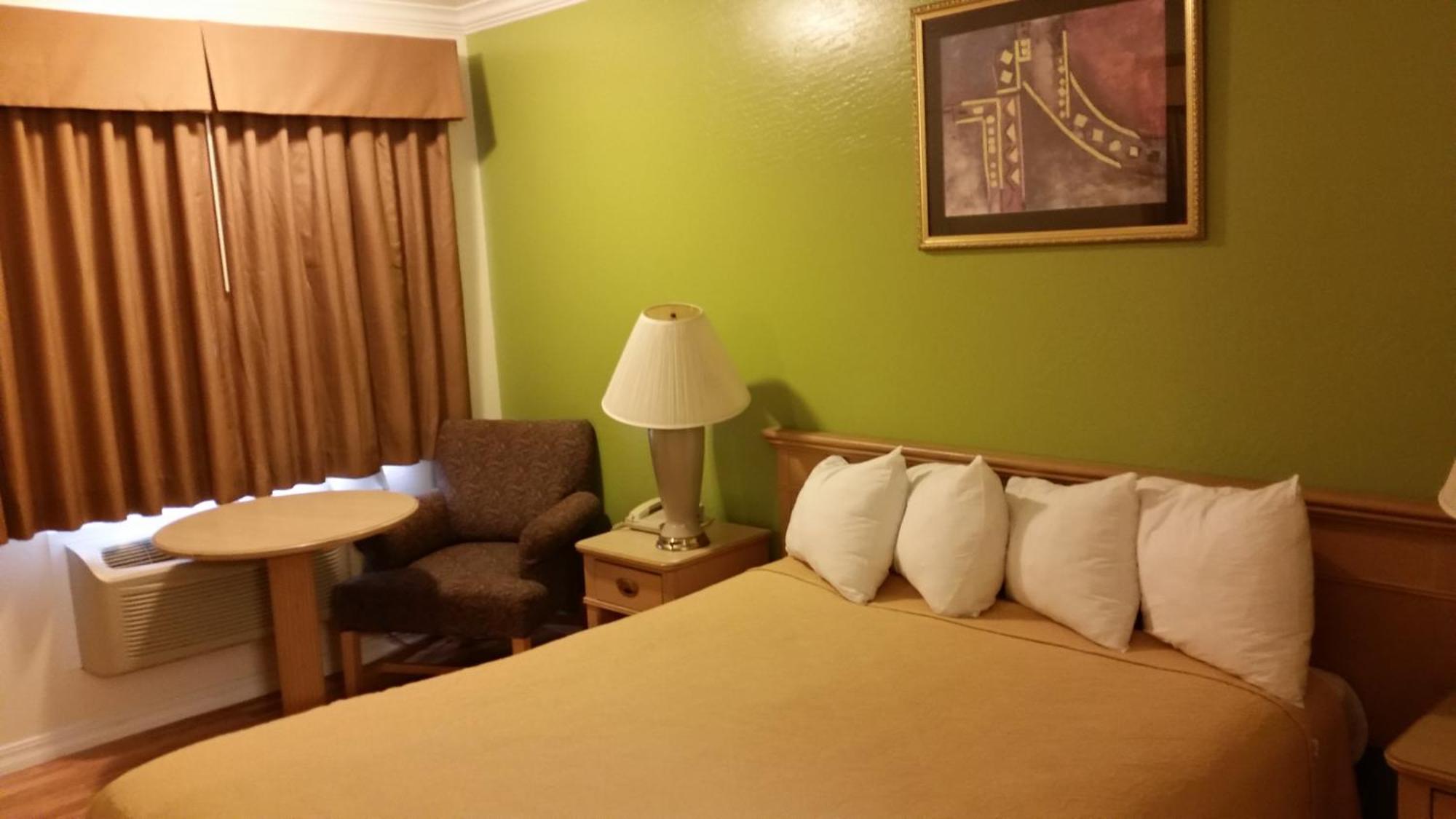 Kelseyville Motel Екстер'єр фото